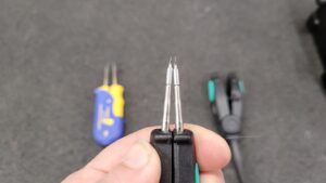 JBC PA120-A Micro Tweezers Tips Tpouchj and Close with a Small Gap. 