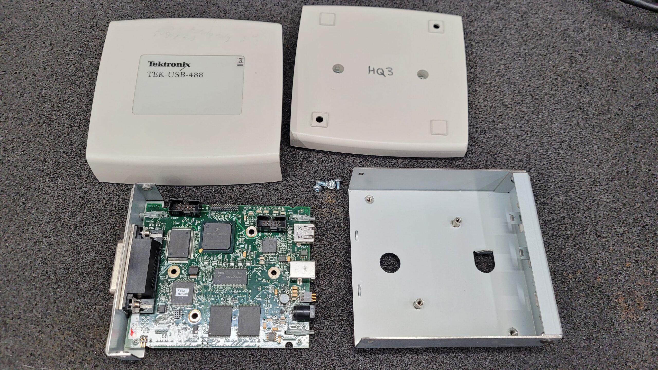 Teardown: Tektronix TEK-USB-488 GPIB to USB Adapter (Video) - Steven ...